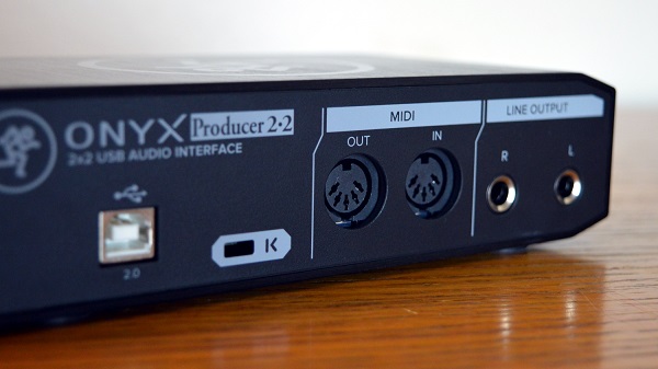 USB аудио интерфейс MACKIE Onyx Producer 22 300.jpg